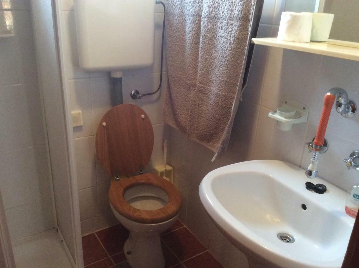 Apartman Nadia Karlobag Zewnętrze zdjęcie