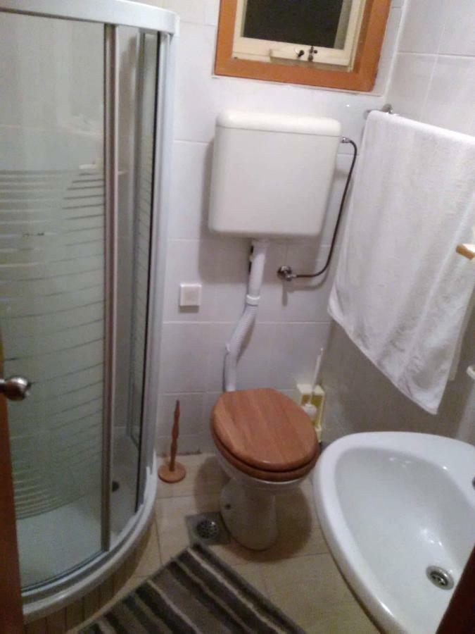 Apartman Nadia Karlobag Zewnętrze zdjęcie